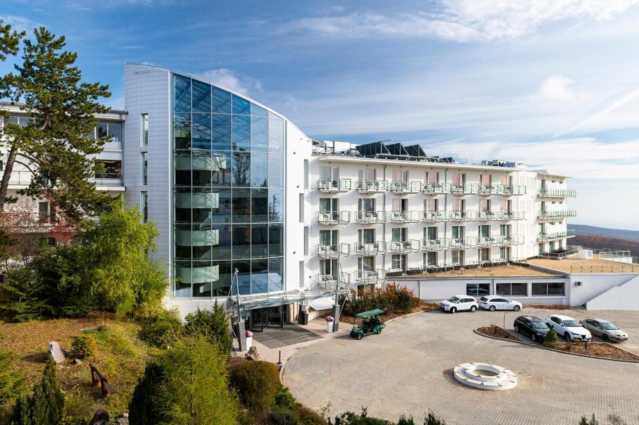 Hotel Ozon & Luxury Villas Mátraháza Bagian luar foto