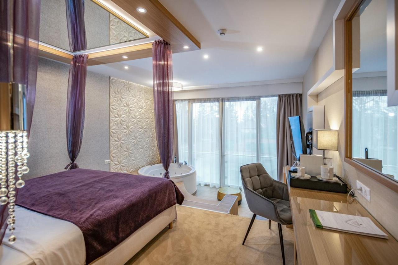 Hotel Ozon & Luxury Villas Mátraháza Bagian luar foto